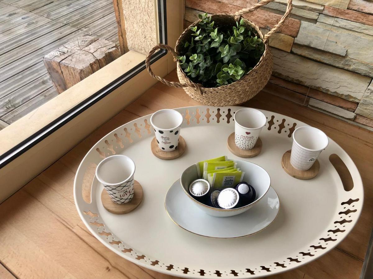 - Le Patio - Calme, Chaleureux, Unique Διαμέρισμα Μπεζανσόν Εξωτερικό φωτογραφία
