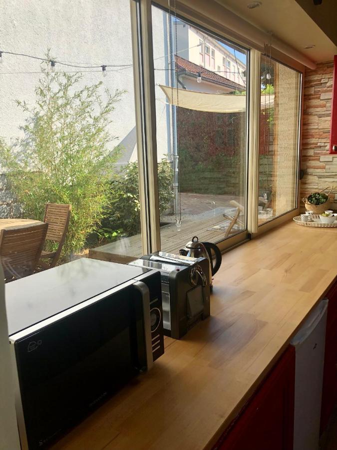 - Le Patio - Calme, Chaleureux, Unique Διαμέρισμα Μπεζανσόν Εξωτερικό φωτογραφία